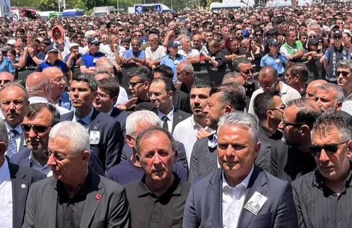 Manisa Belediye Başkanı Ferdi Zeyrek’in Adı Muratpaşa’da Yaşatılacak