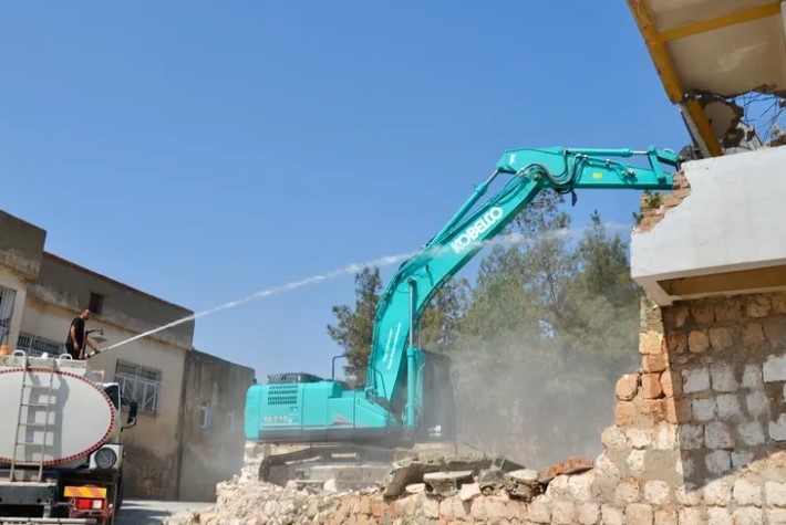 Midyat’ta Kaçak ve Ruhsatsız Yapılara Karşı Kararlı Mücadele