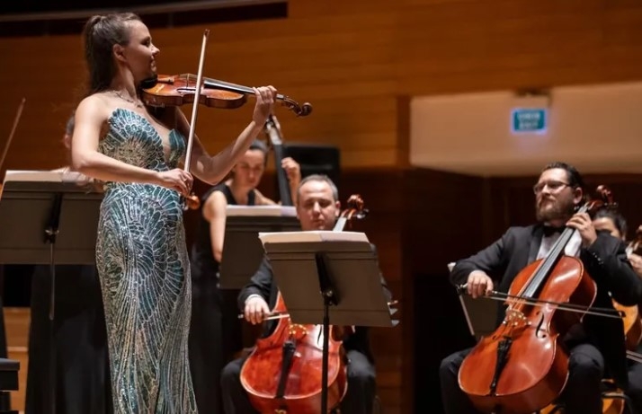 İzmir Oda Orkestrası’ndan Unutulmaz Senfoni Yolculuğu